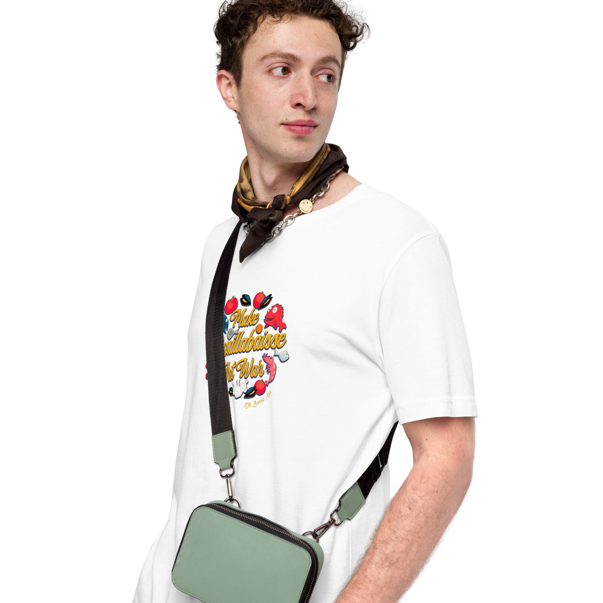 T-shirt en coton unisexe Make Bouillabaisse Not War sur couleurs claires