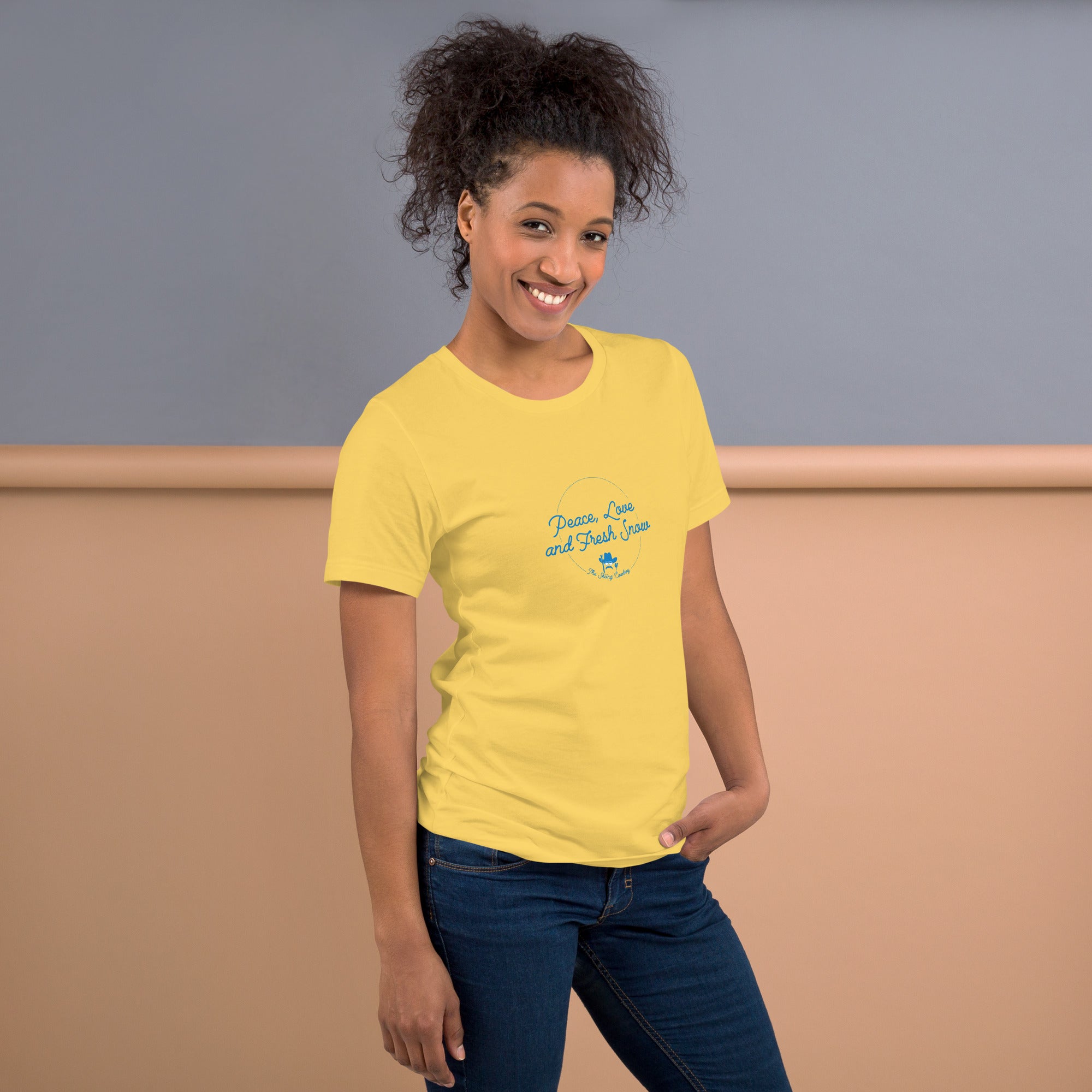 T-shirt en coton unisexe Peace, Love and Fresh Snow sur couleurs vives