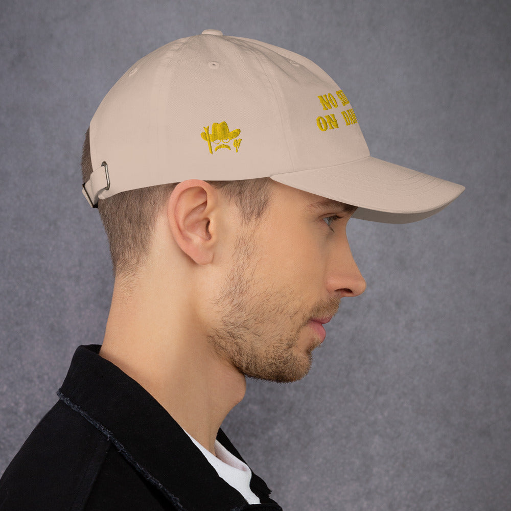 Dad hat No Skiboots on Dancefloor Gold (3 sides)