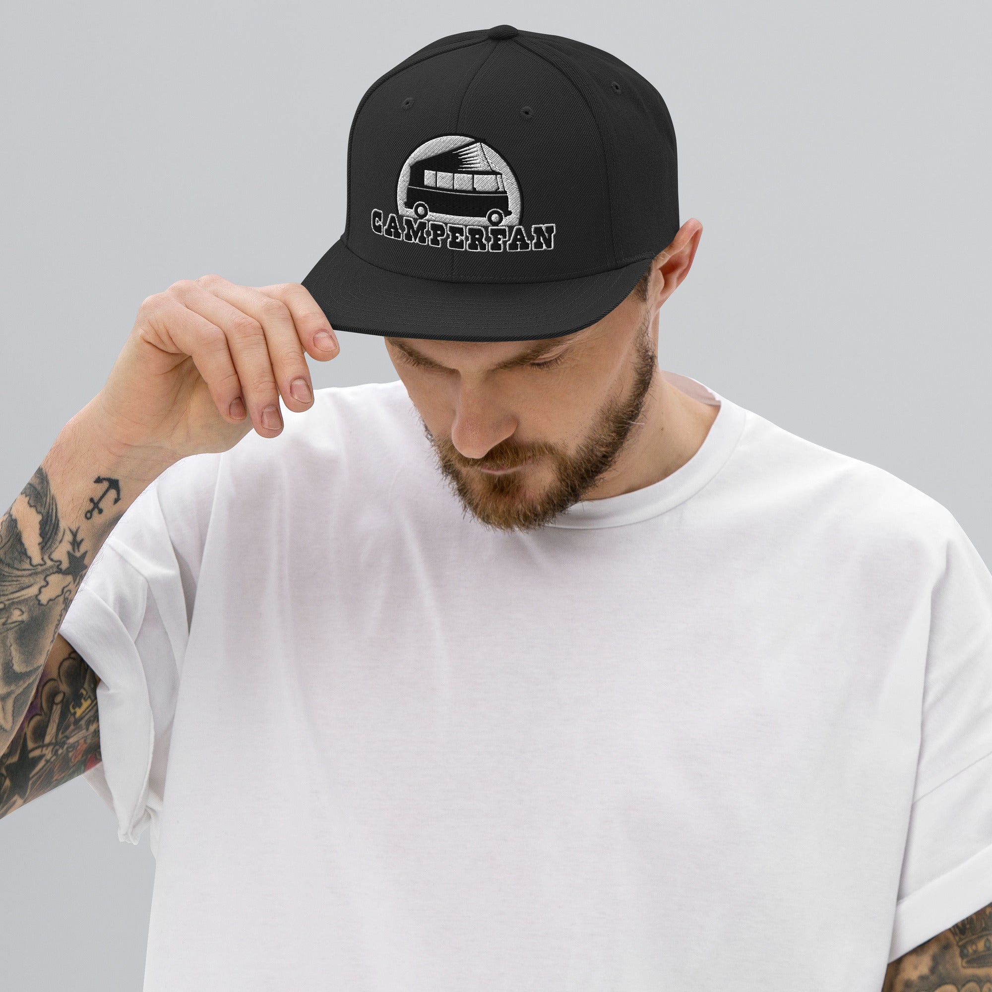 Two-Tone Snapback Wool Blend Cap Camperfan white/black