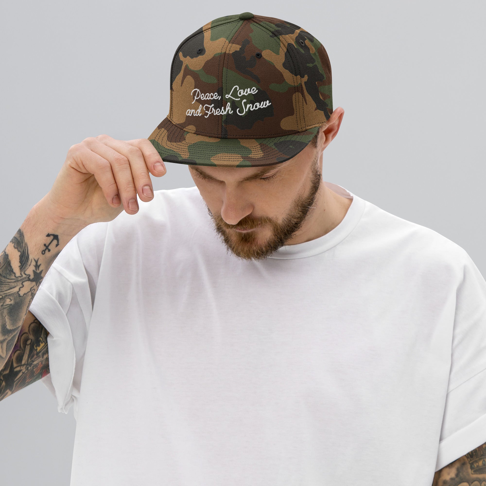 Casquette Snapback camouflage Peace, Love and Fresh Snow blanc