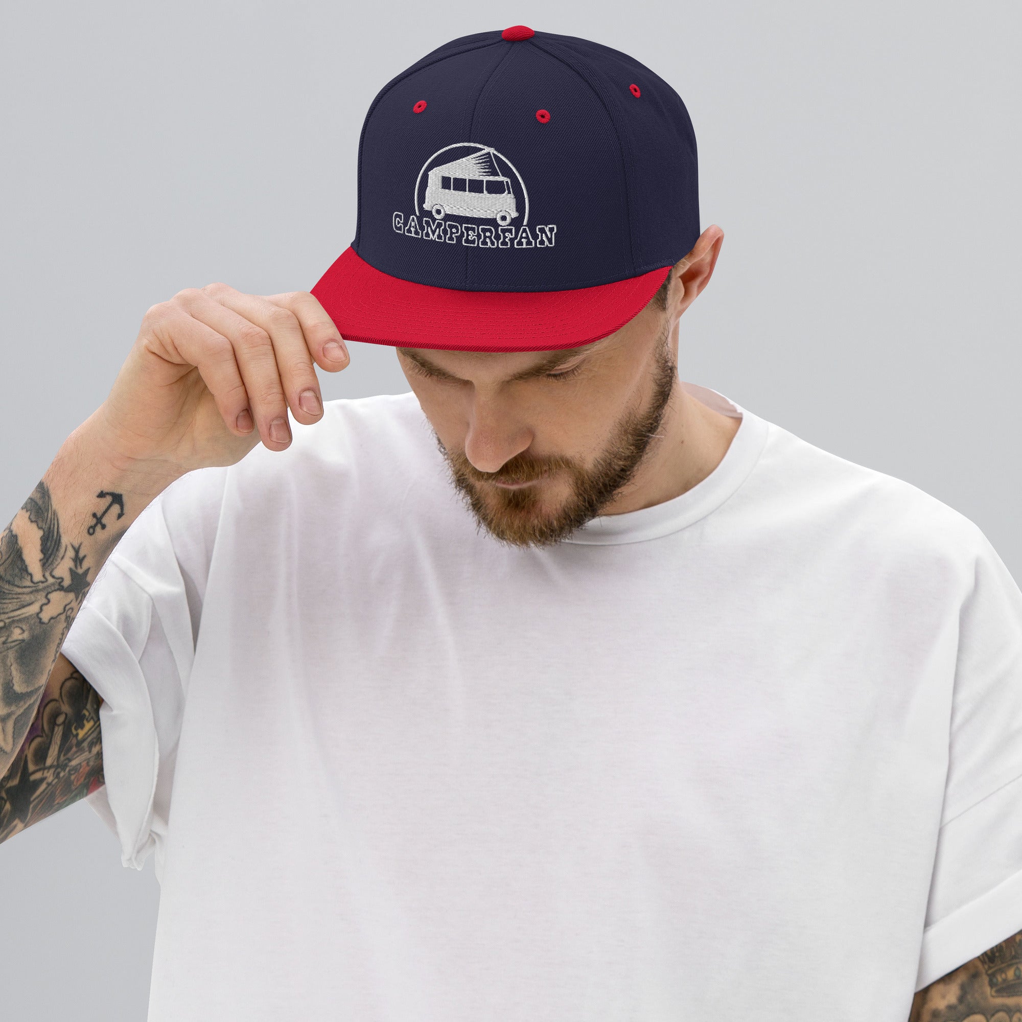 Two-Tone Snapback Wool Blend Cap Camperfan white