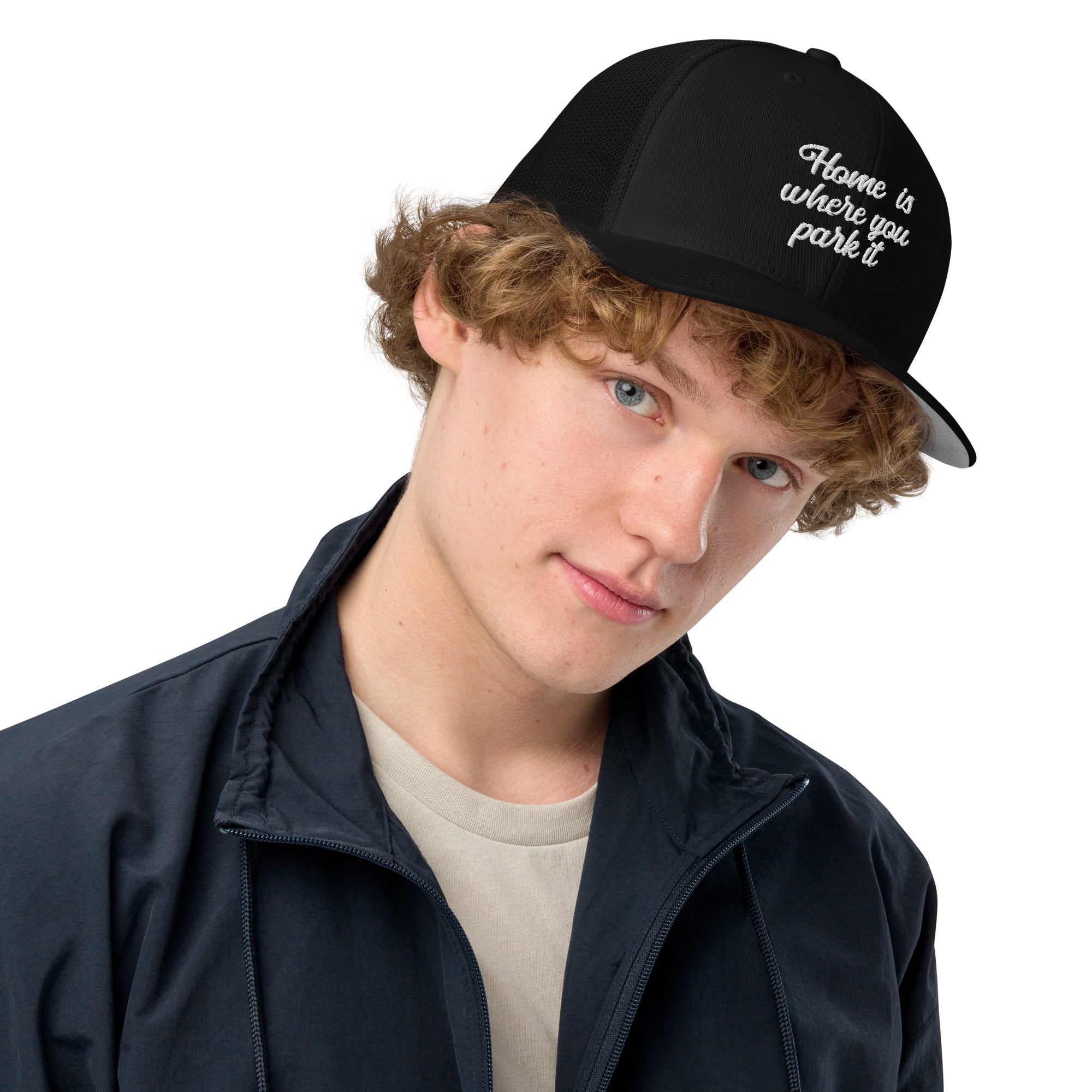 Casquette trucker renforcée Home is where you park it white