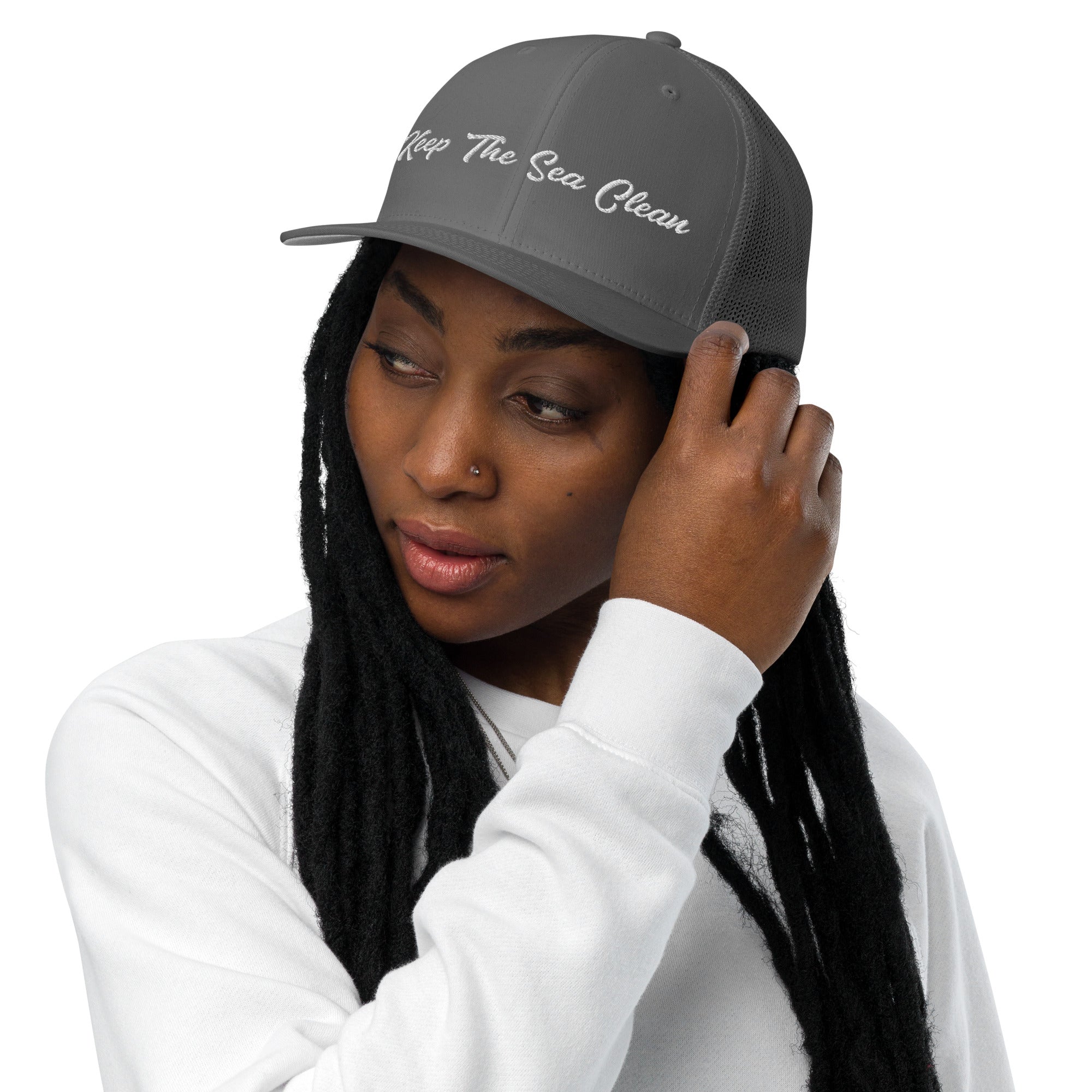 Closed-back trucker cap Keep The Sea Clean White