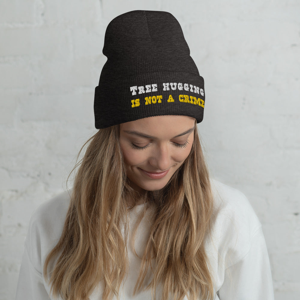 Bonnet old school à revers Tree Hugging is not a crime White/Gold