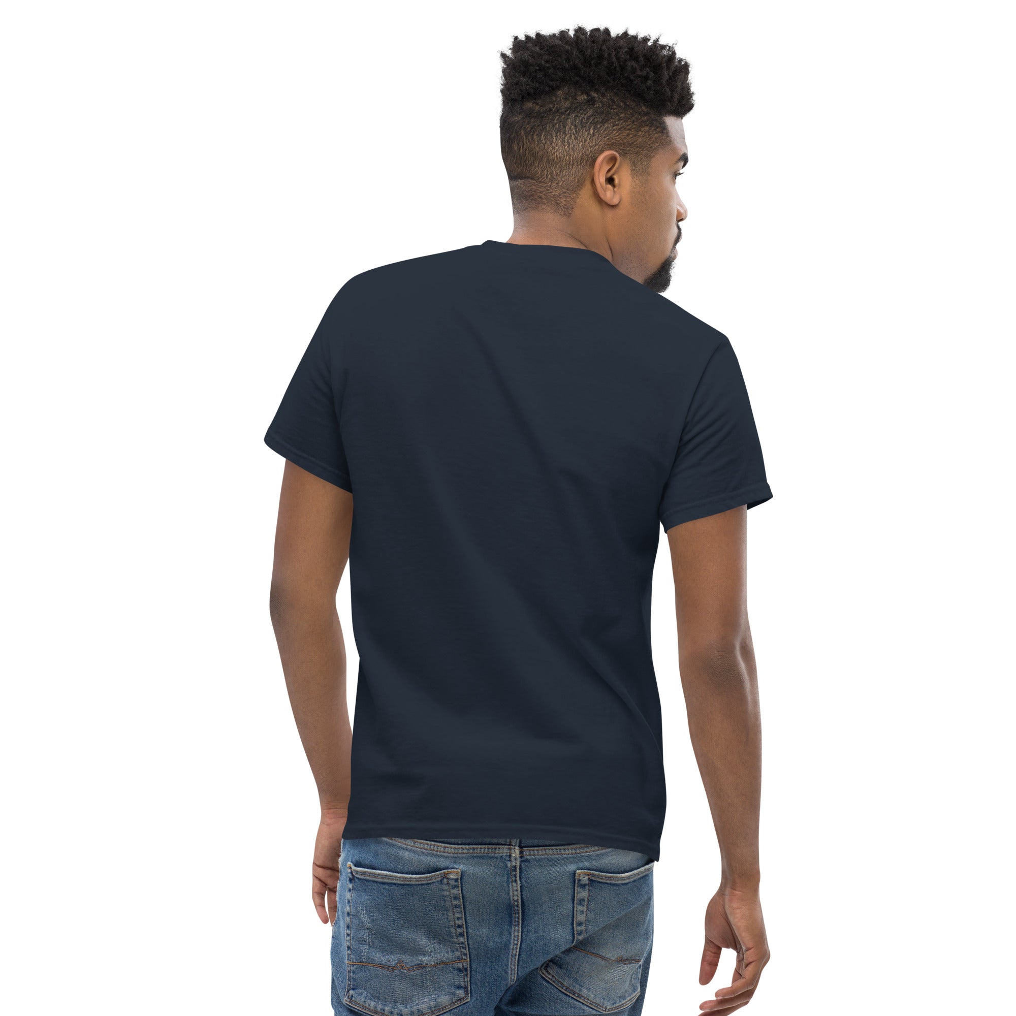 T-shirt classique homme Tiki Kombi sur fond sombre