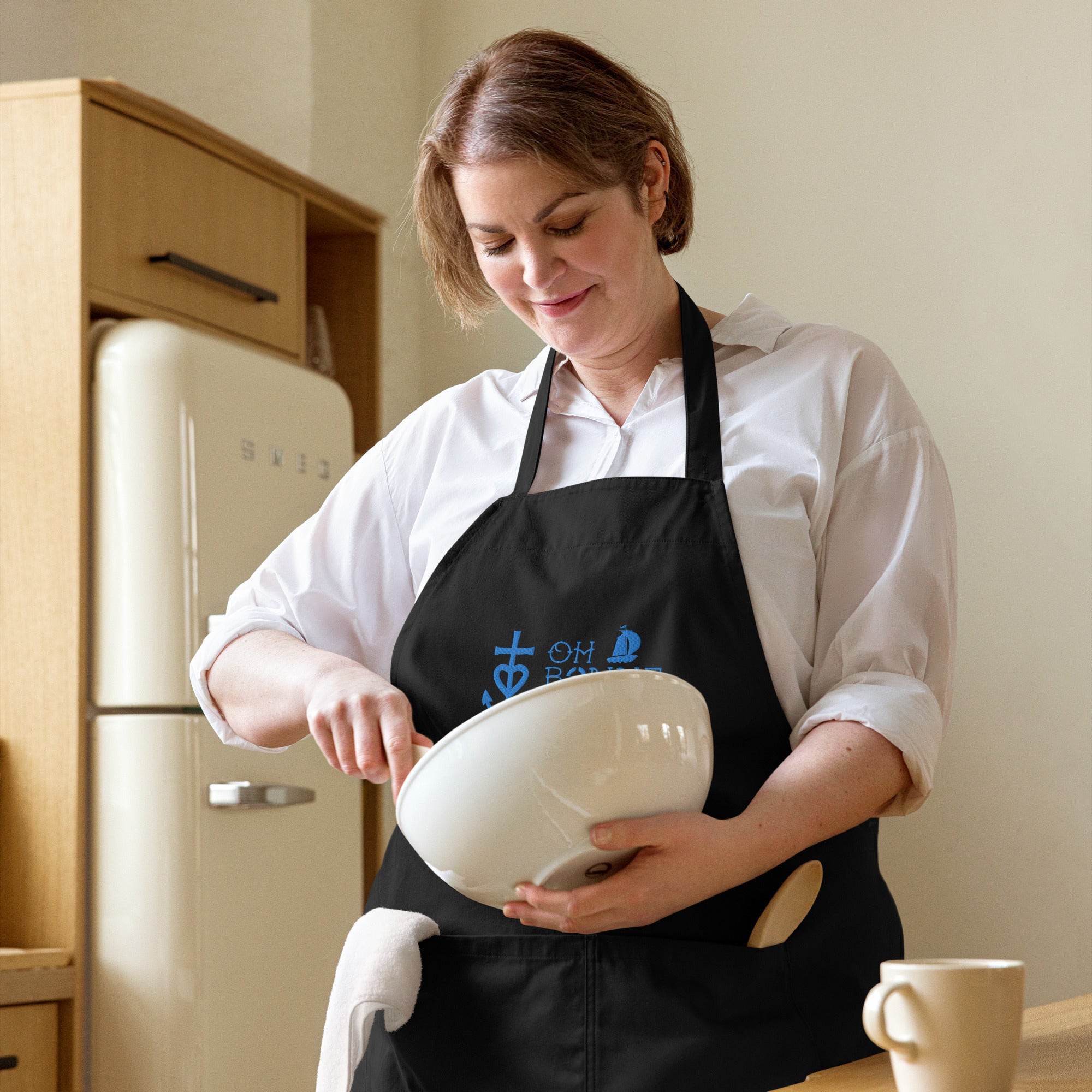 Organic cotton apron Oh Bonne Mer 2 large blue avio embroidered pattern