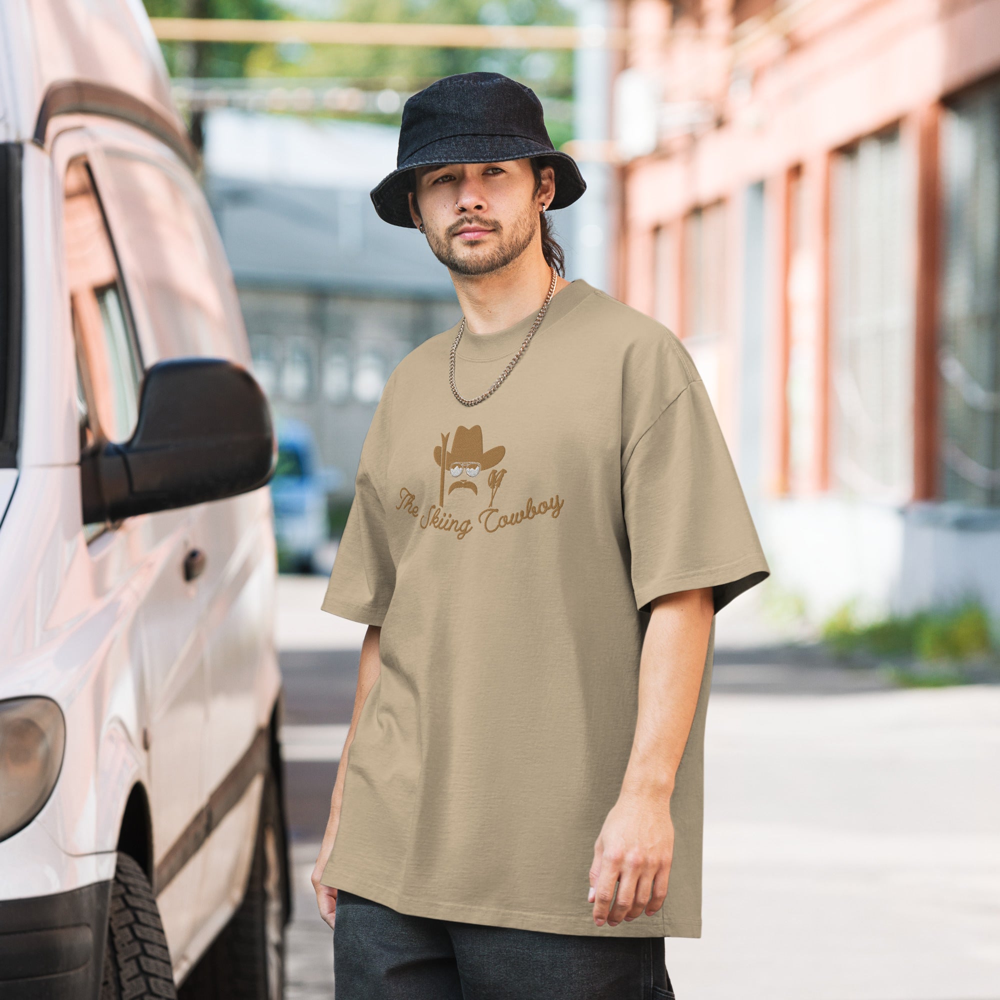 Oversized heavy blend cotton t-shirt The Skiing Cowboy Old Gold embroidered pattern