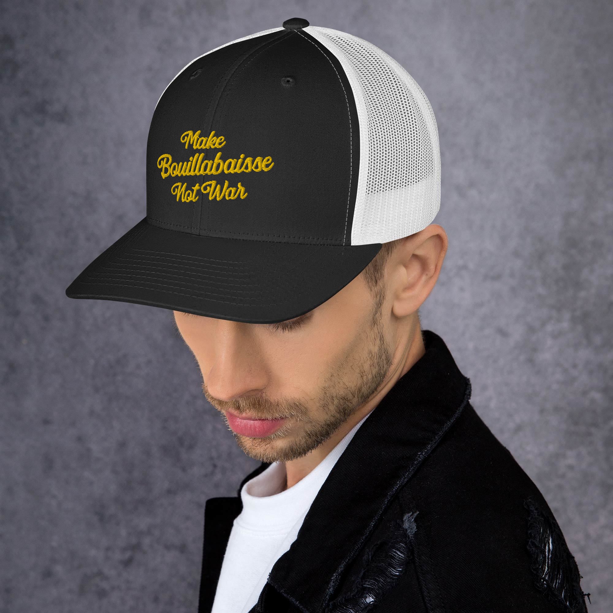 Casquette trucker rétro bicolore Make Bouillabaisse Not War