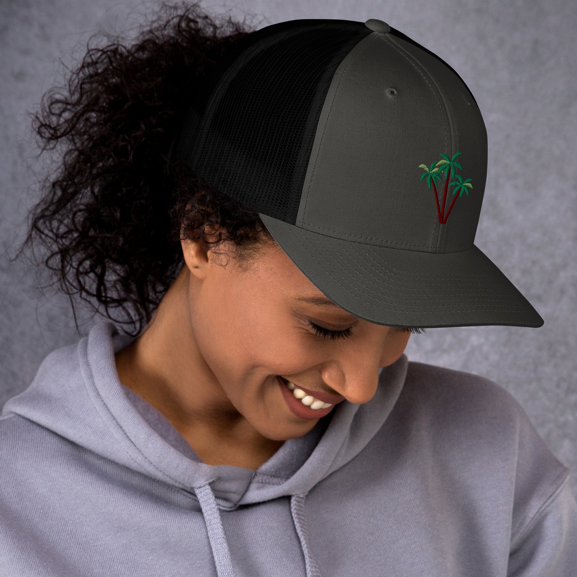 Two-Tone Retro Trucker Cap Three Palm Trees