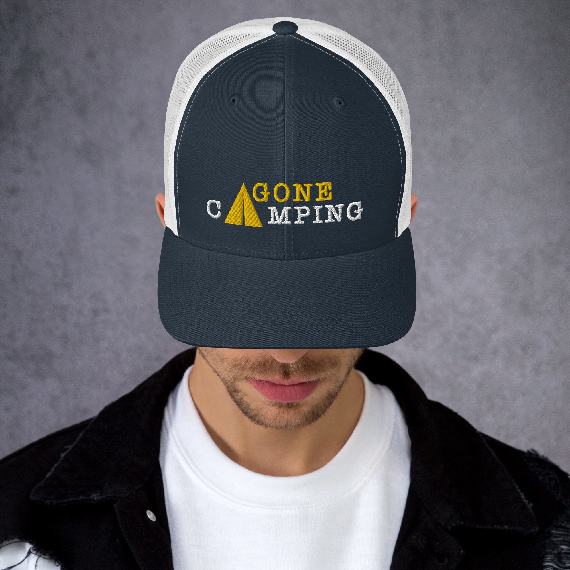 Casquette trucker rétro bicolore Gone Camping