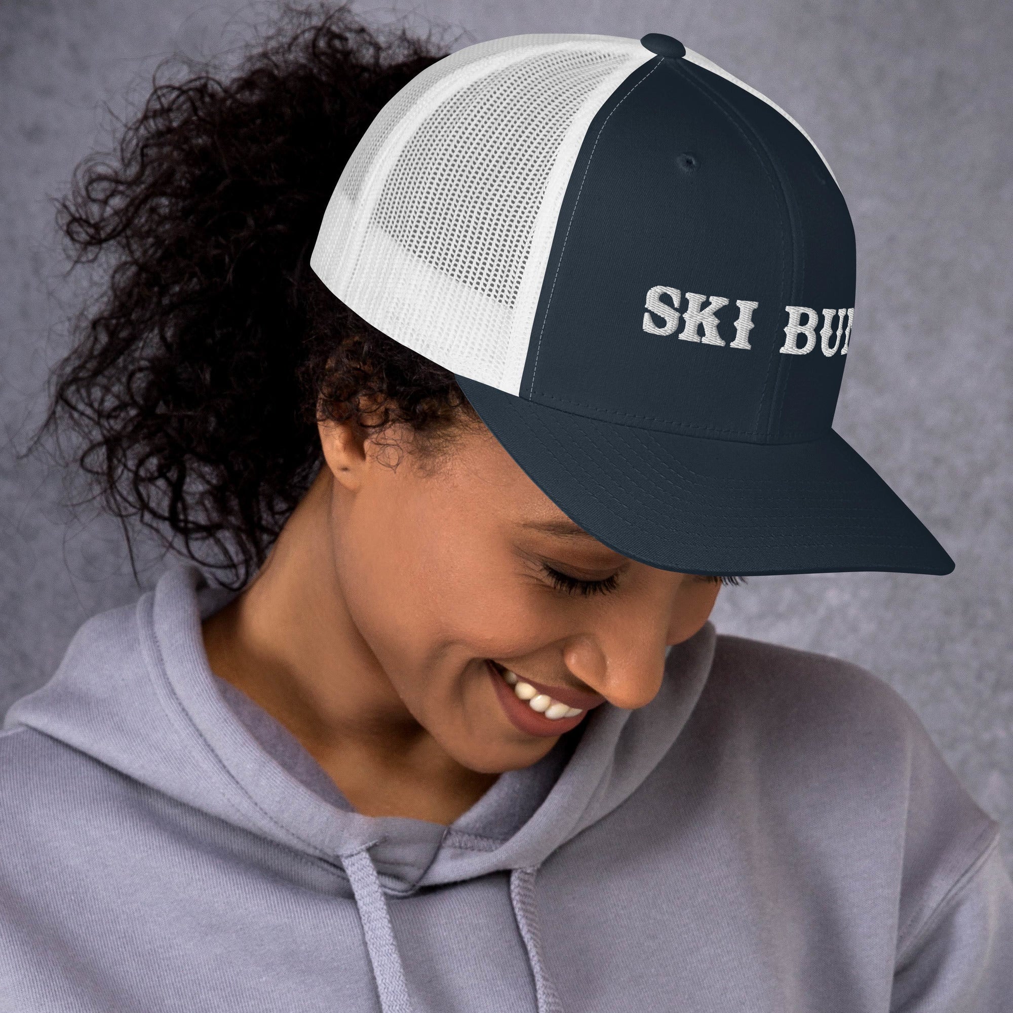 Casquette trucker rétro bicolore Ski Bum White