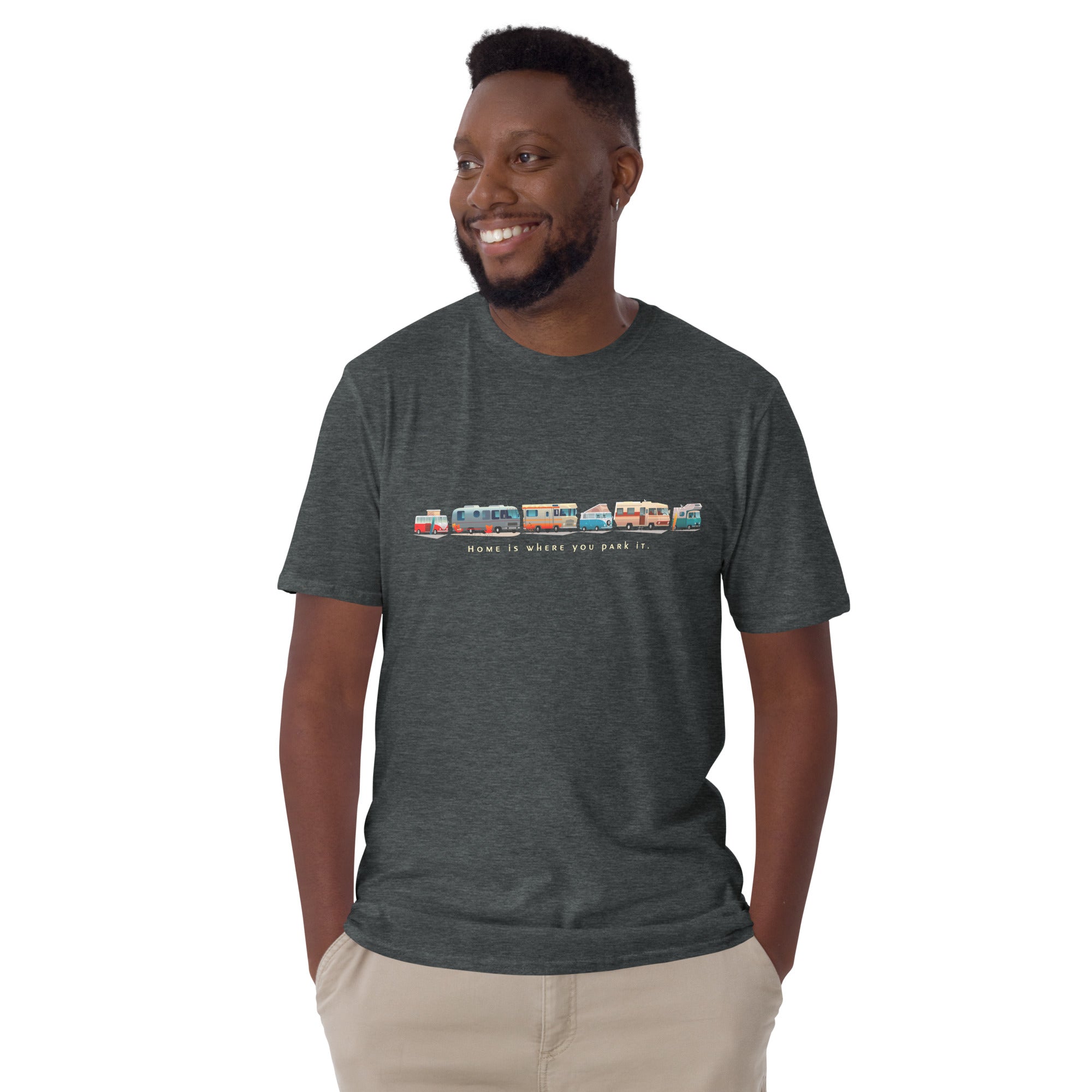 T-shirt softstyle en coton Vintage Campers: Home is where you park it sur couleurs foncées