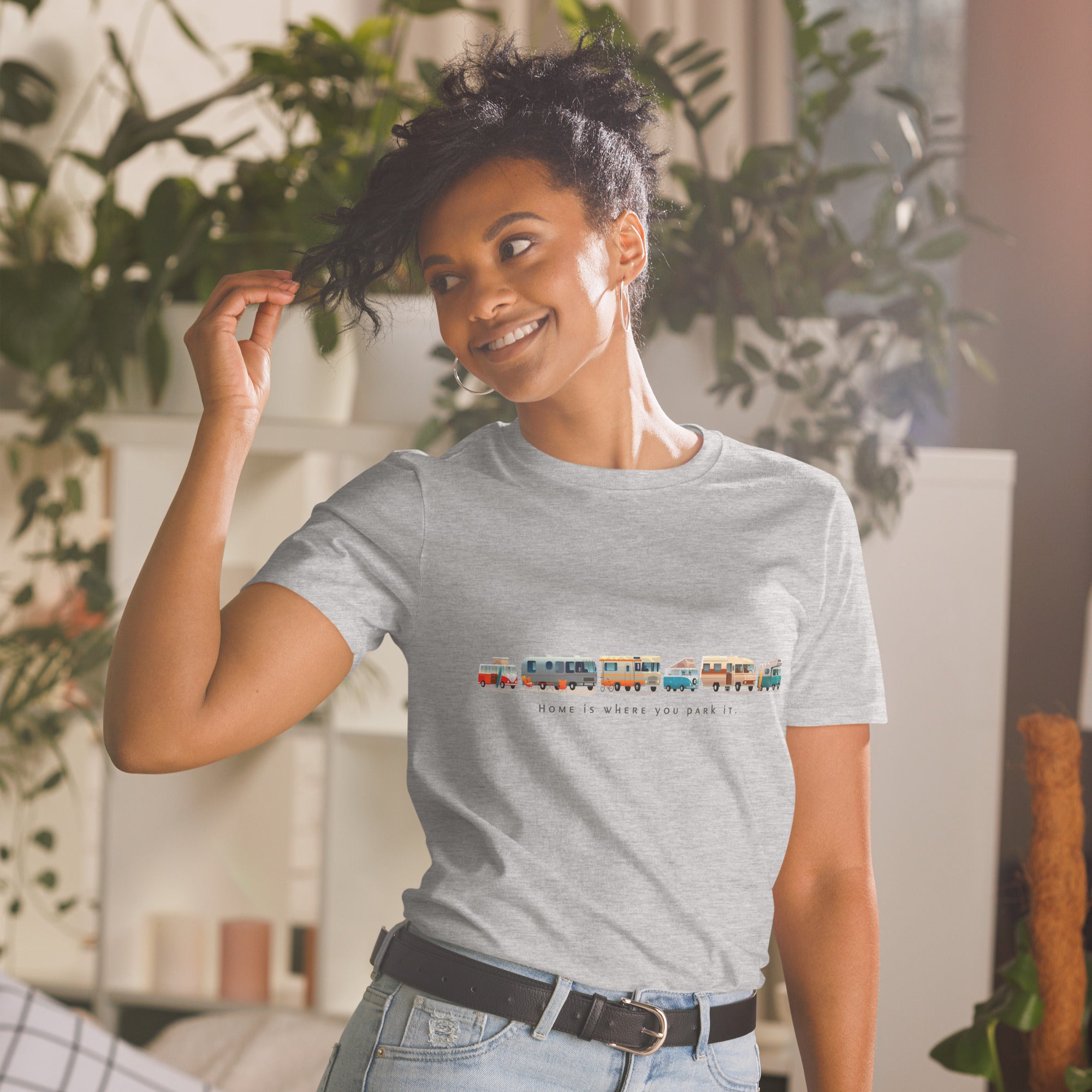 T-shirt softstyle en coton Vintage Campers: Home is where you park it sur couleurs claires