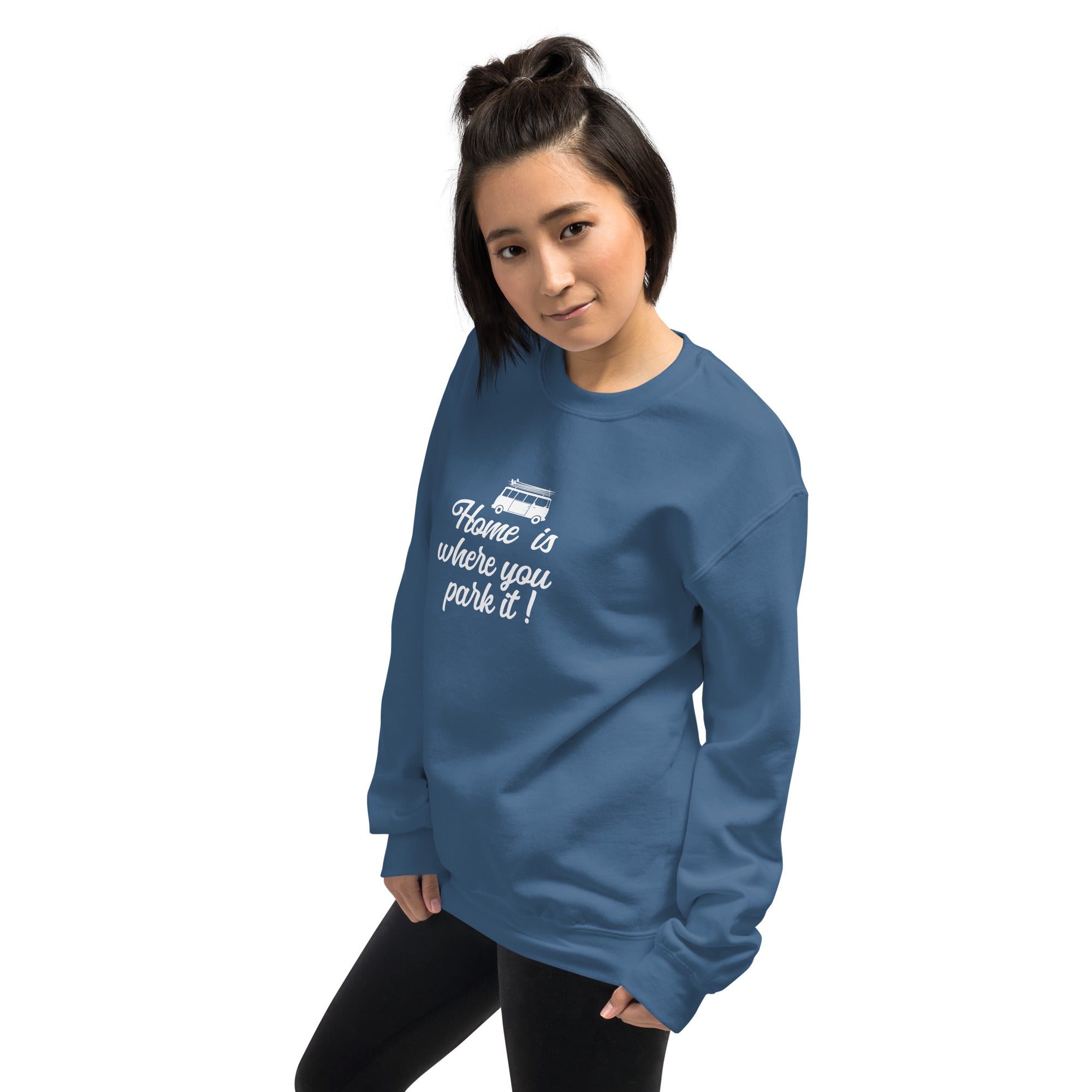 Sweat Unisexe à Col Rond White Surf Combi Home is where you park it sur couleurs foncées