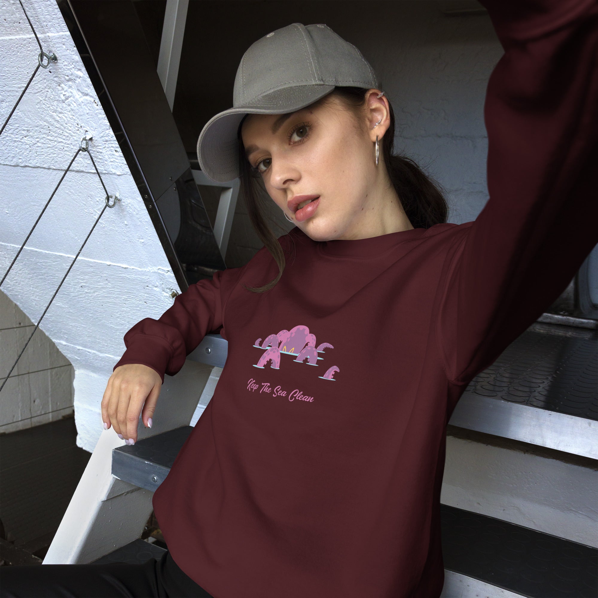 Sweat Unisexe à Col Rond Octopus Purple sur couleurs foncées