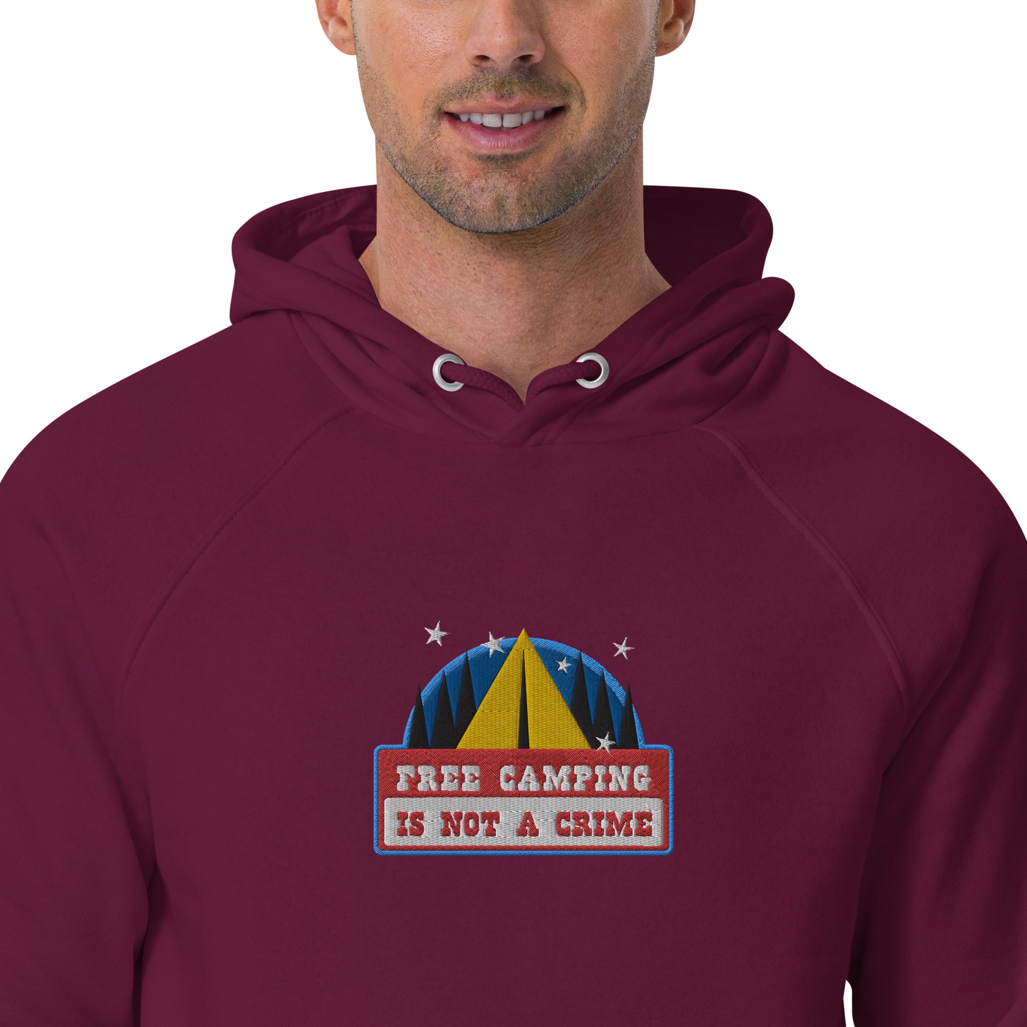 Sweat à capuche écologique Raglan unisexe Free camping is not a crime graphic brodé multicolore