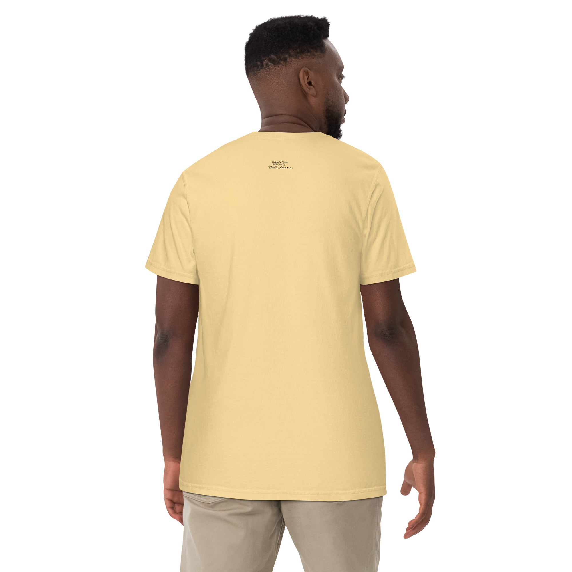 T-shirt teinté lourd unisexe Gondolas in the mist sur couleurs claires