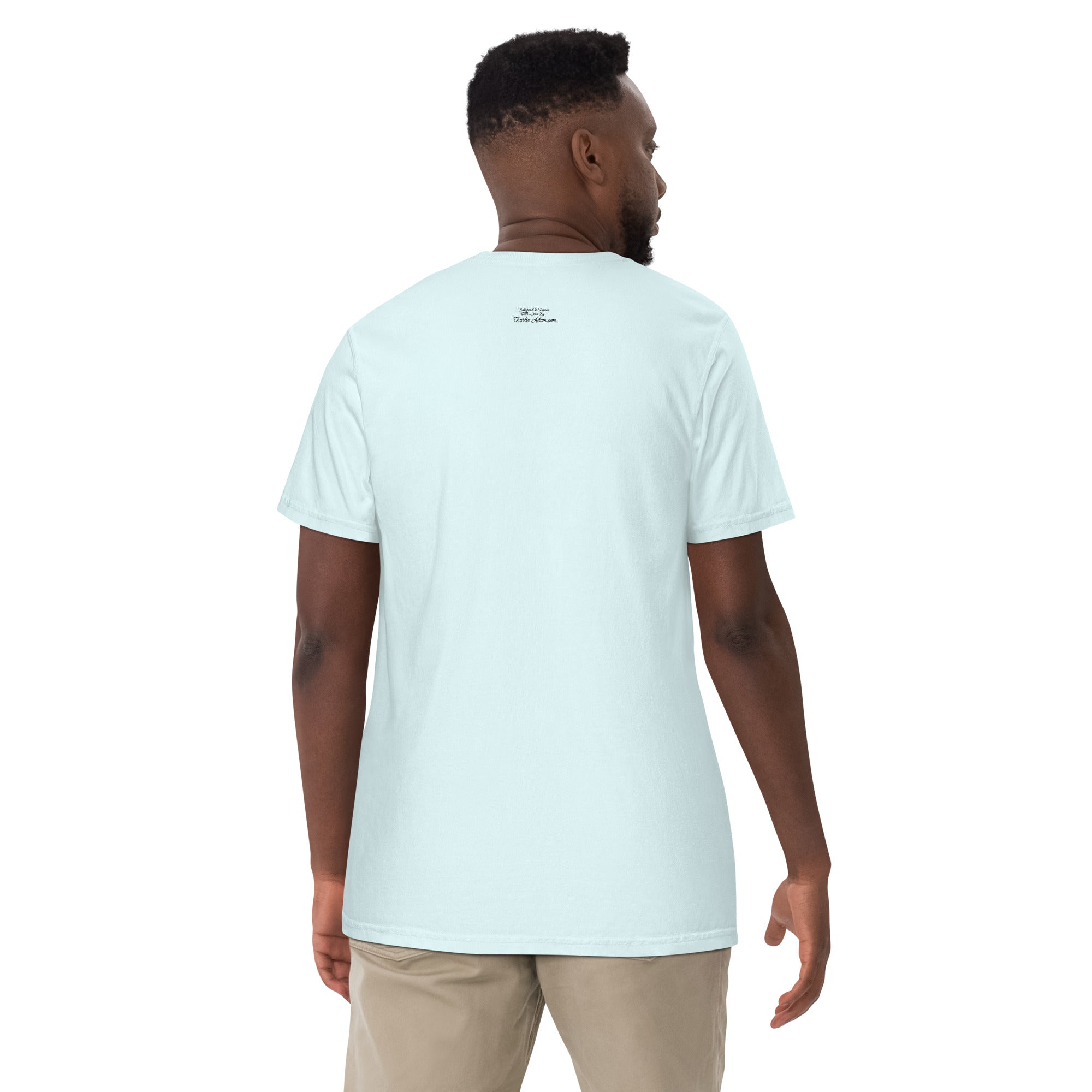 T-shirt teinté lourd unisexe Gondolas in the mist sur couleurs claires