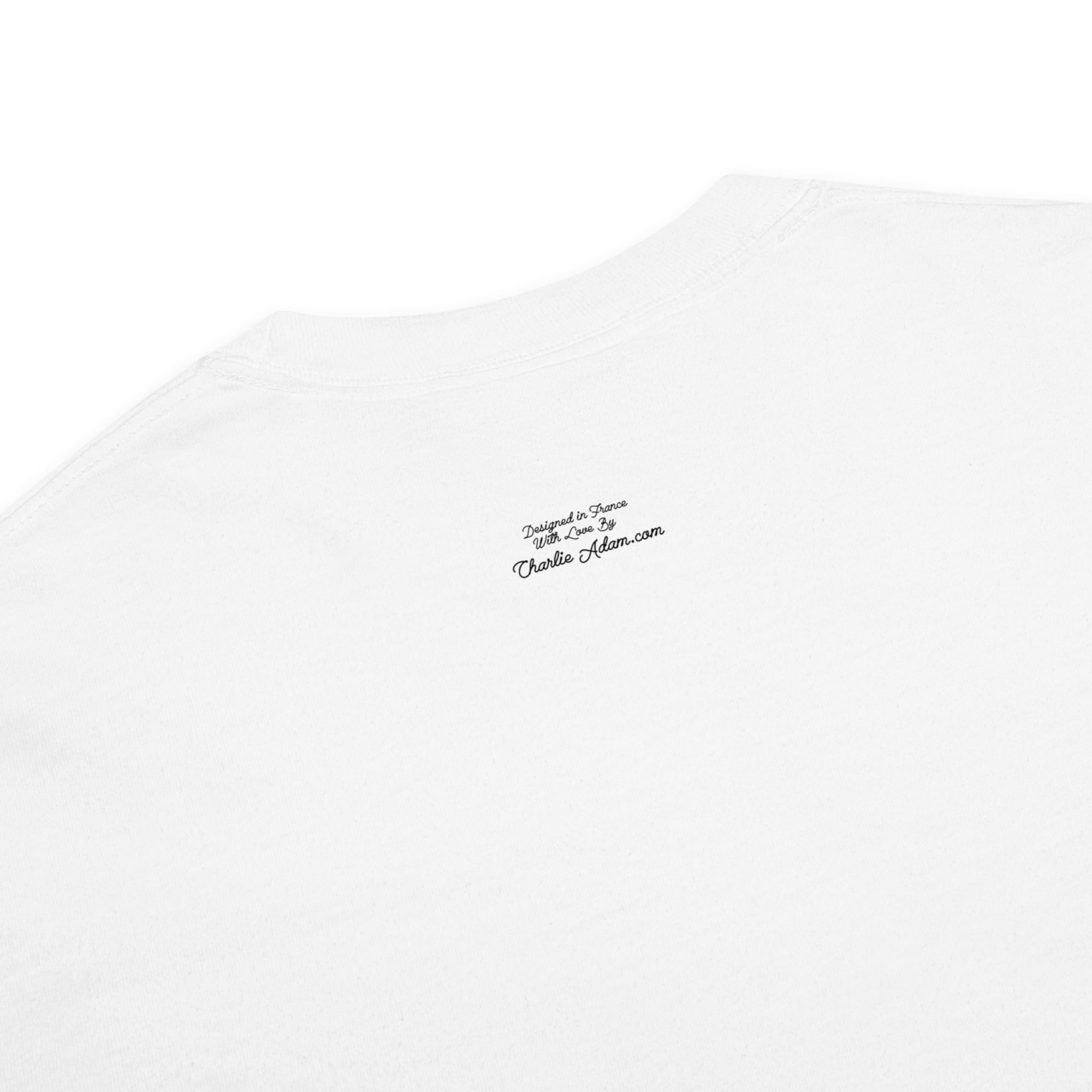 T-shirt teinté lourd unisexe License To Chill Mission Après-Ski sur couleurs claires