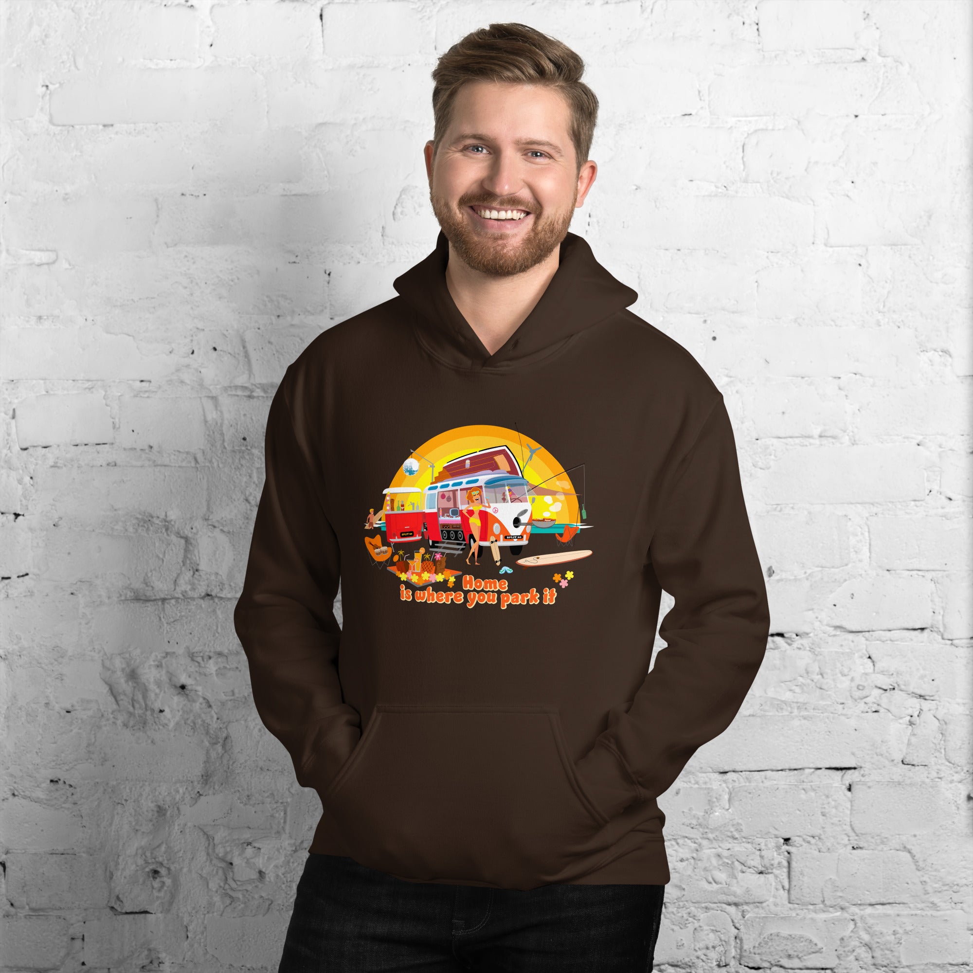 Sweat à capuche d'hiver unisexe Ultra Combi: Home is where you park it sur couleurs foncées