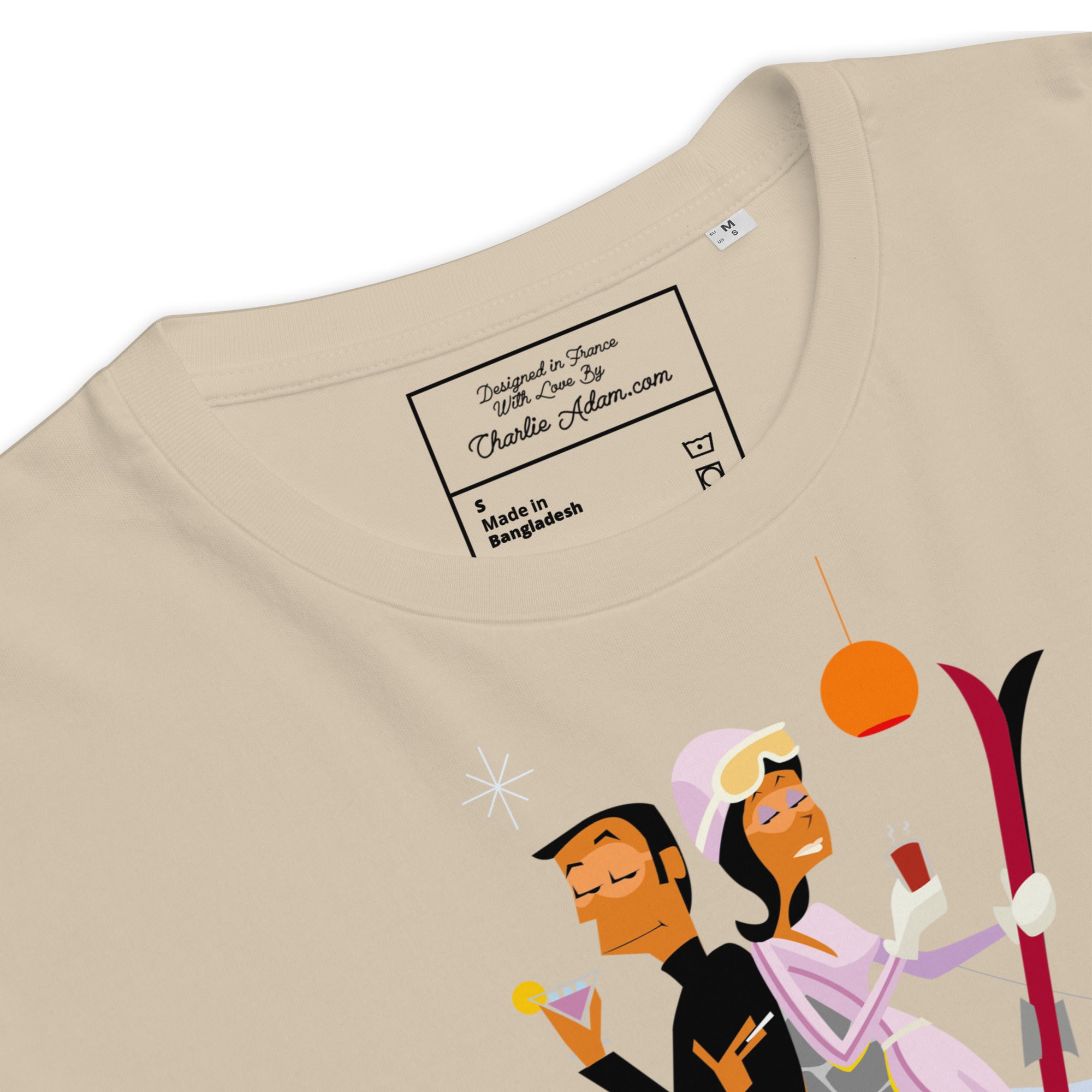 T-shirt unisexe en coton biologique License To Chill Mission Après-Ski sur couleurs claires