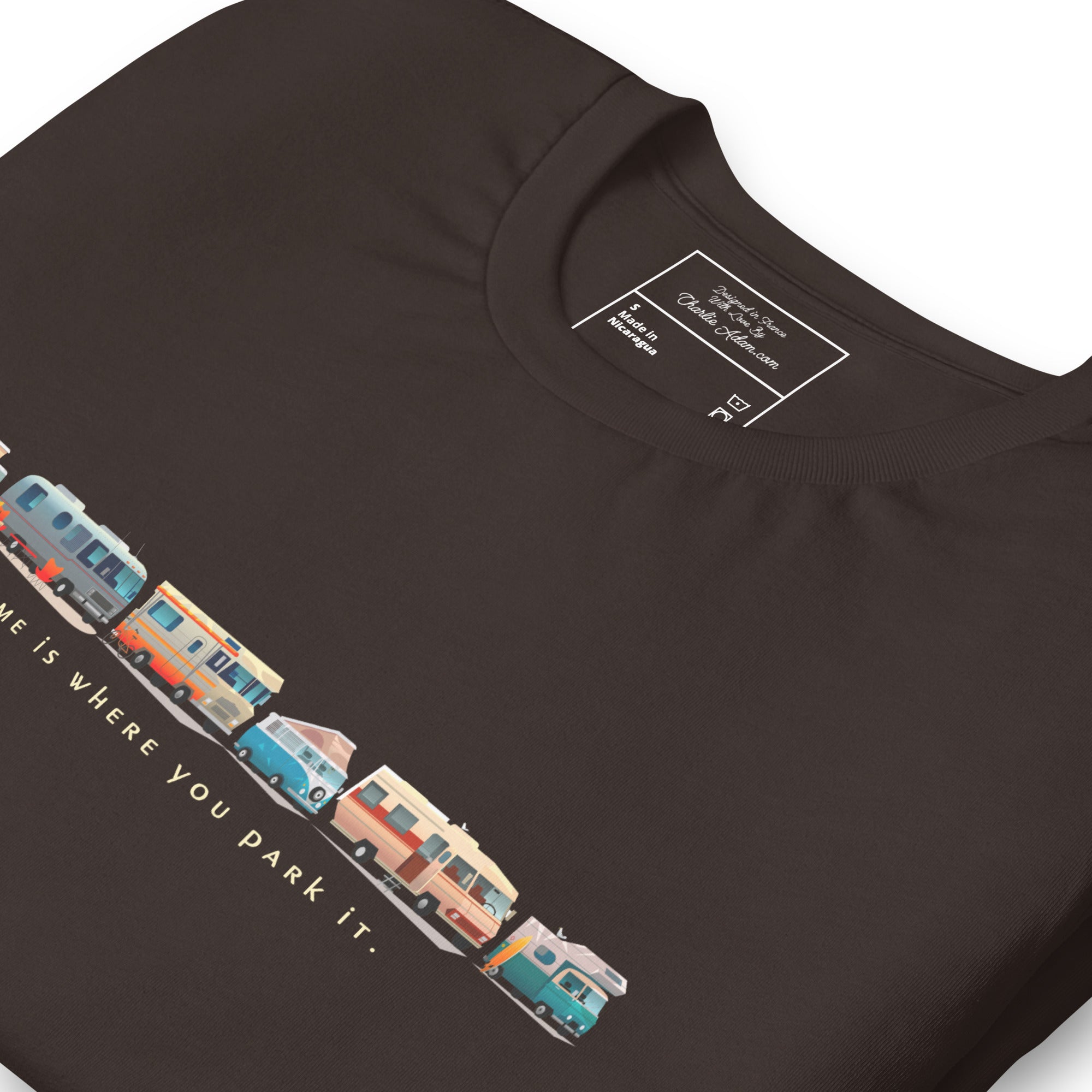 T-shirt en coton unisexe Vintage Campers: Home is where you park it sur couleurs foncées