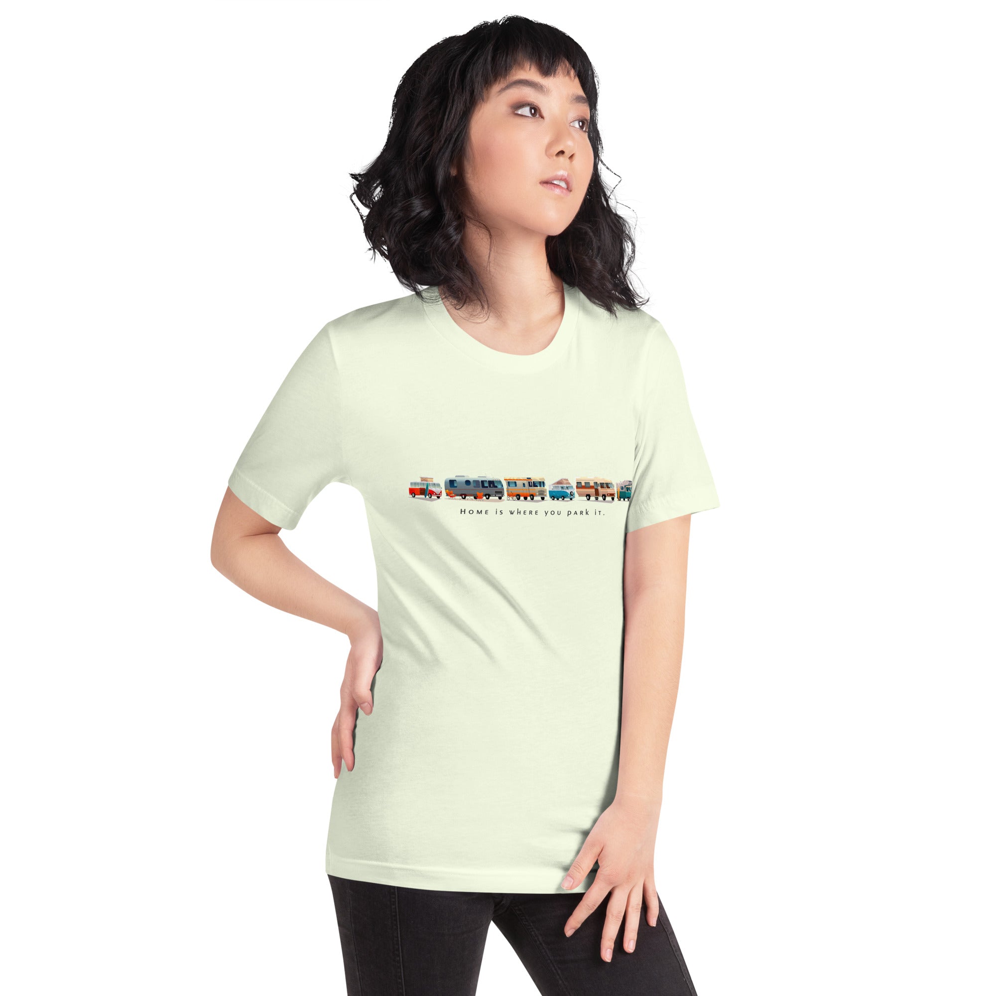 T-shirt en coton unisexe Vintage Campers: Home is where you park it sur couleurs claires