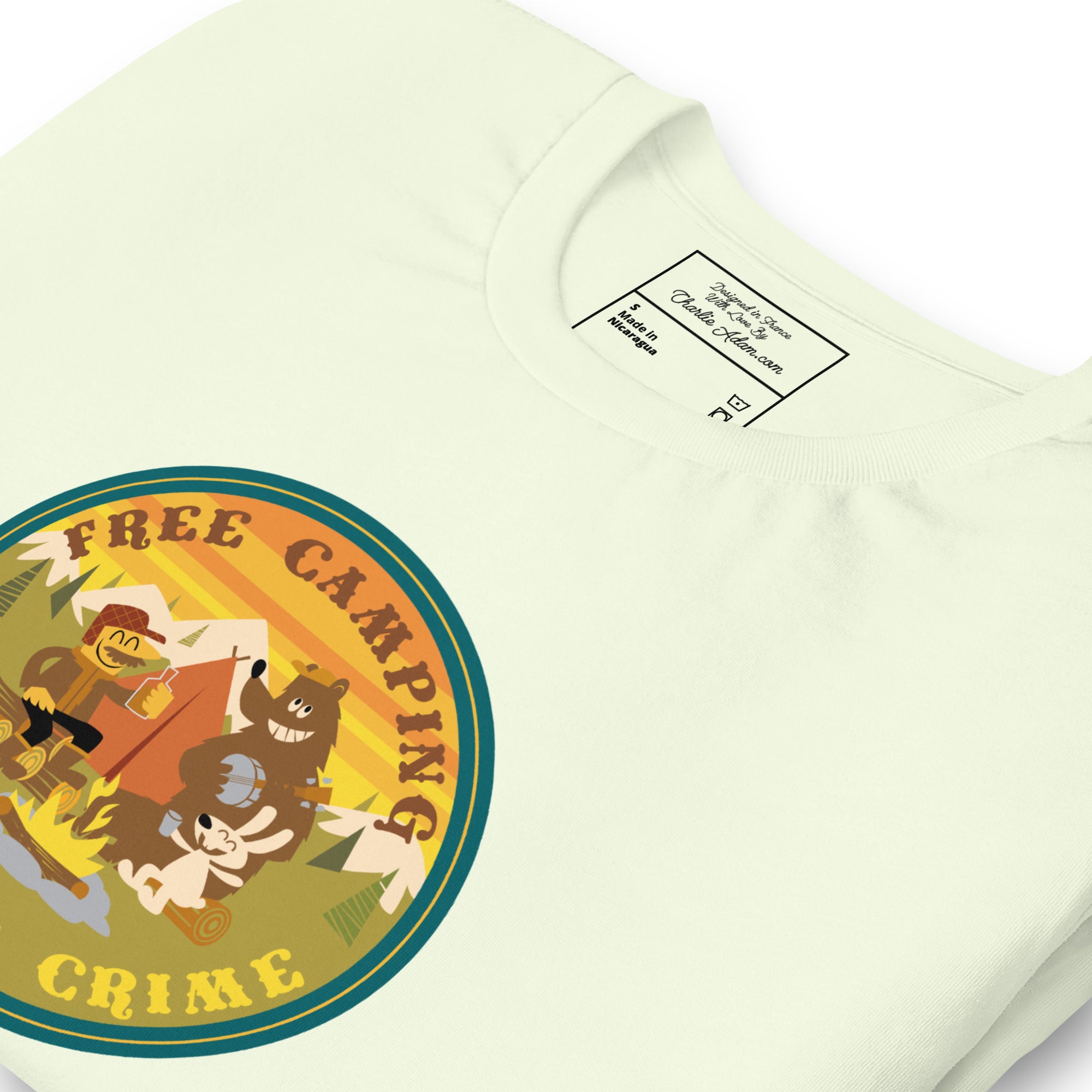 T-shirt en coton unisexe Free Camping is not a crime sur couleurs claires