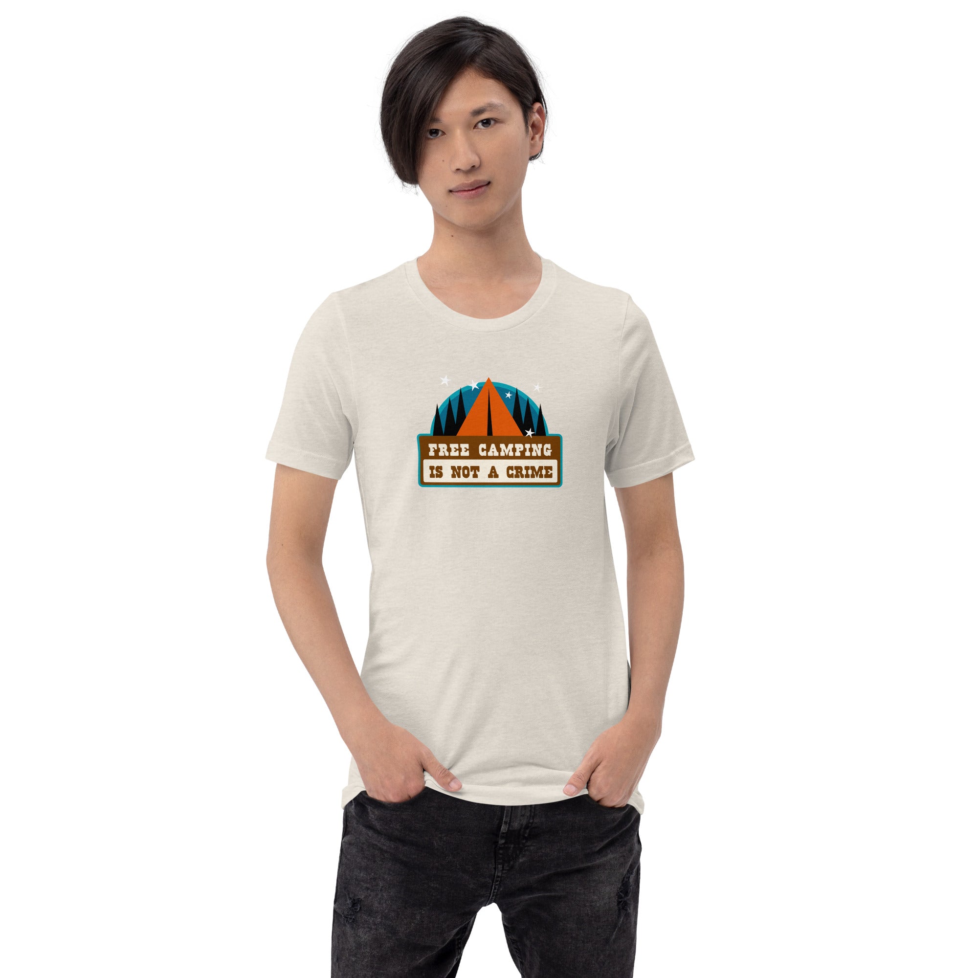 T-shirt en coton unisexe Free camping is not a crime sur couleurs chinées claires