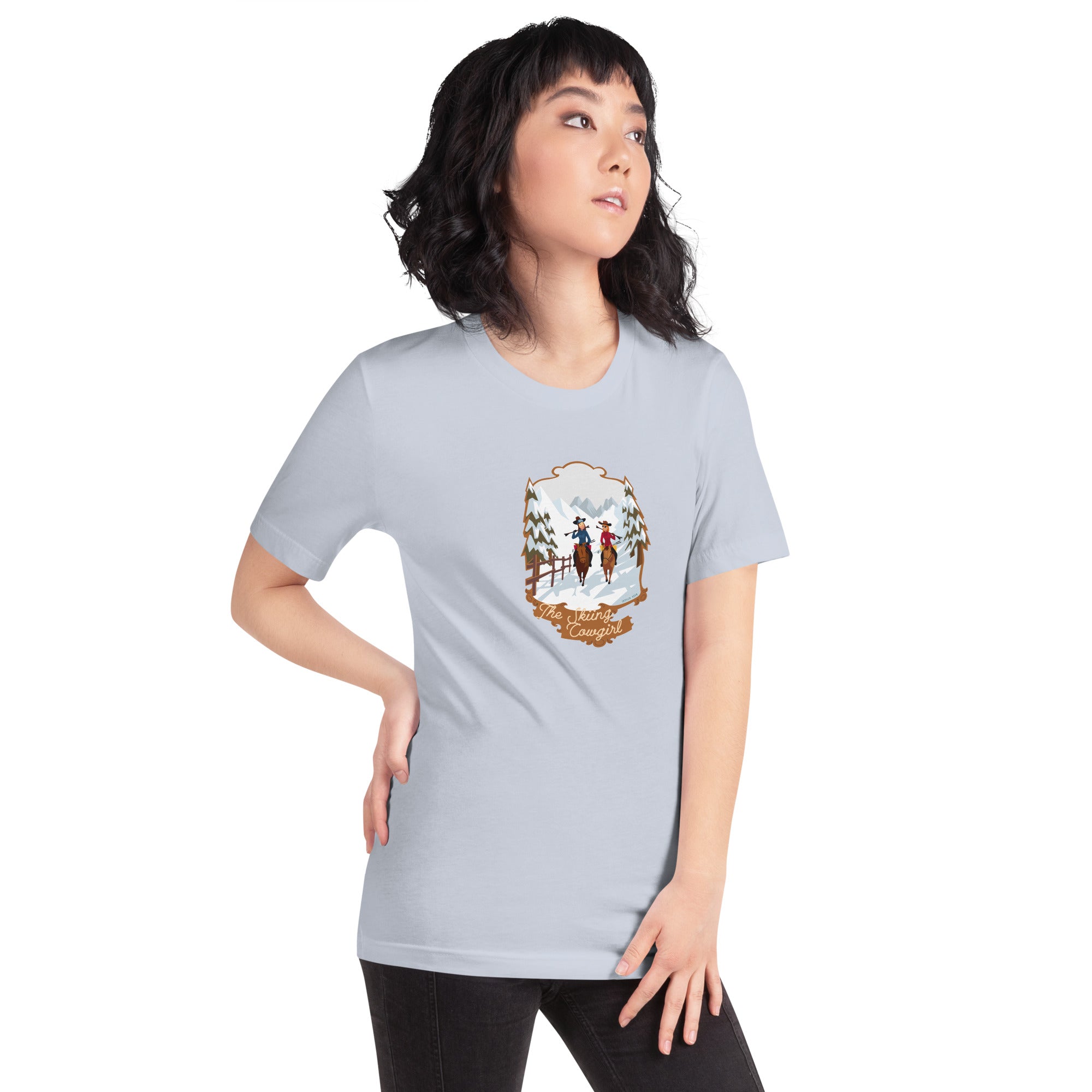 T-shirt en coton unisexe The Skiing Cowgirl sur fond clair