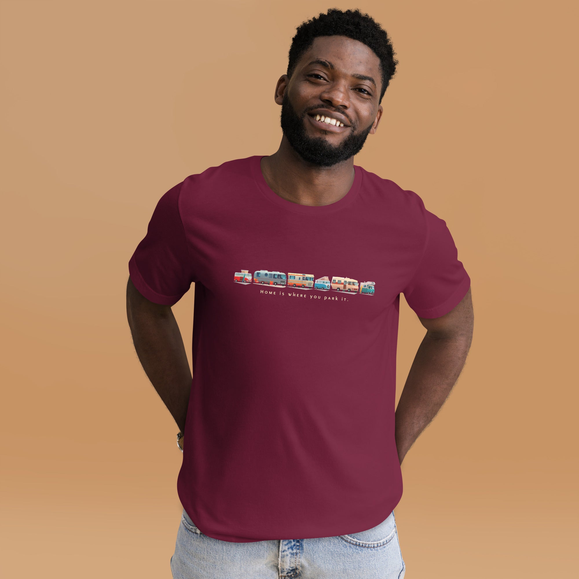 T-shirt en coton unisexe Vintage Campers: Home is where you park it sur couleurs foncées