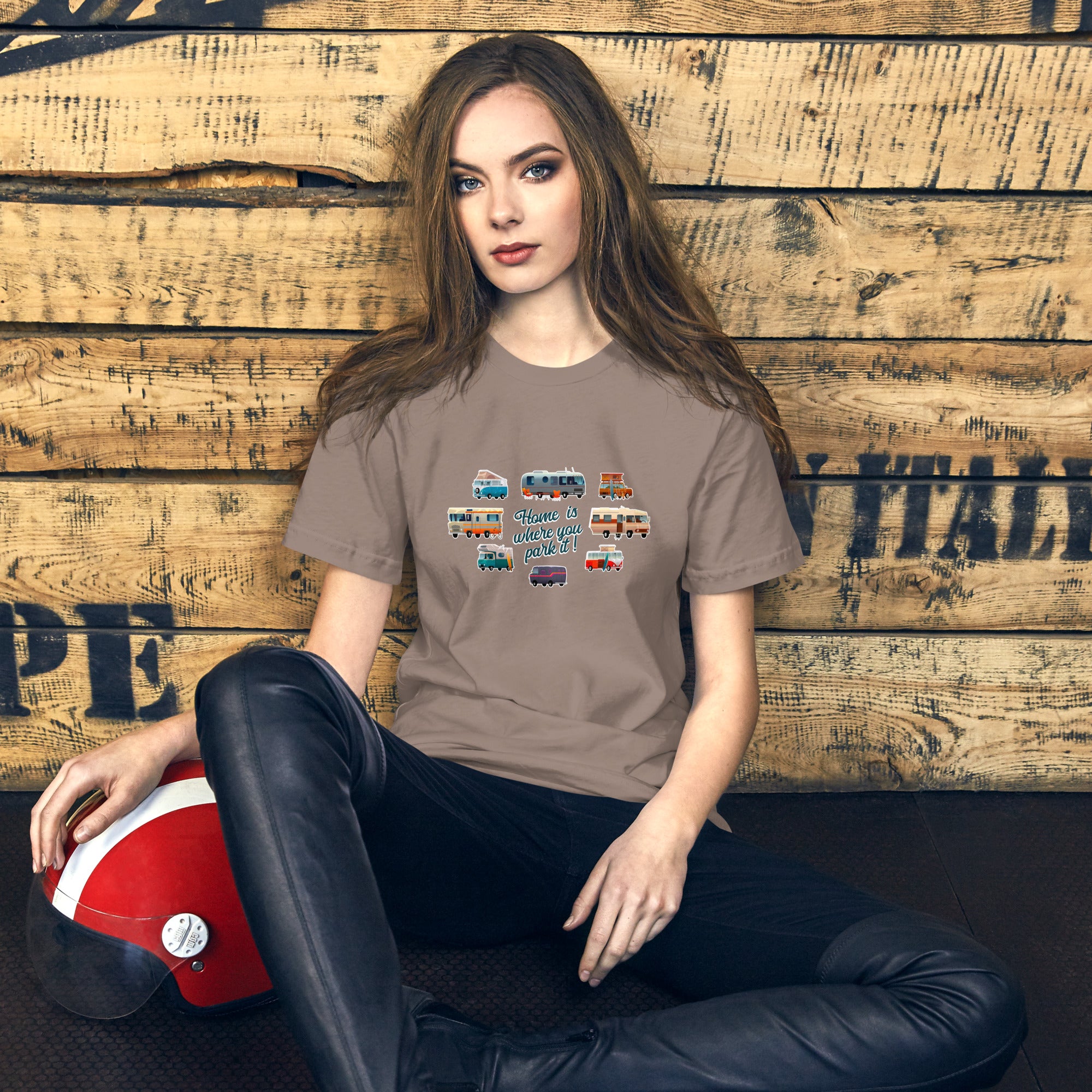 T-shirt en coton unisexe Square Vintage Campers sur couleurs foncées