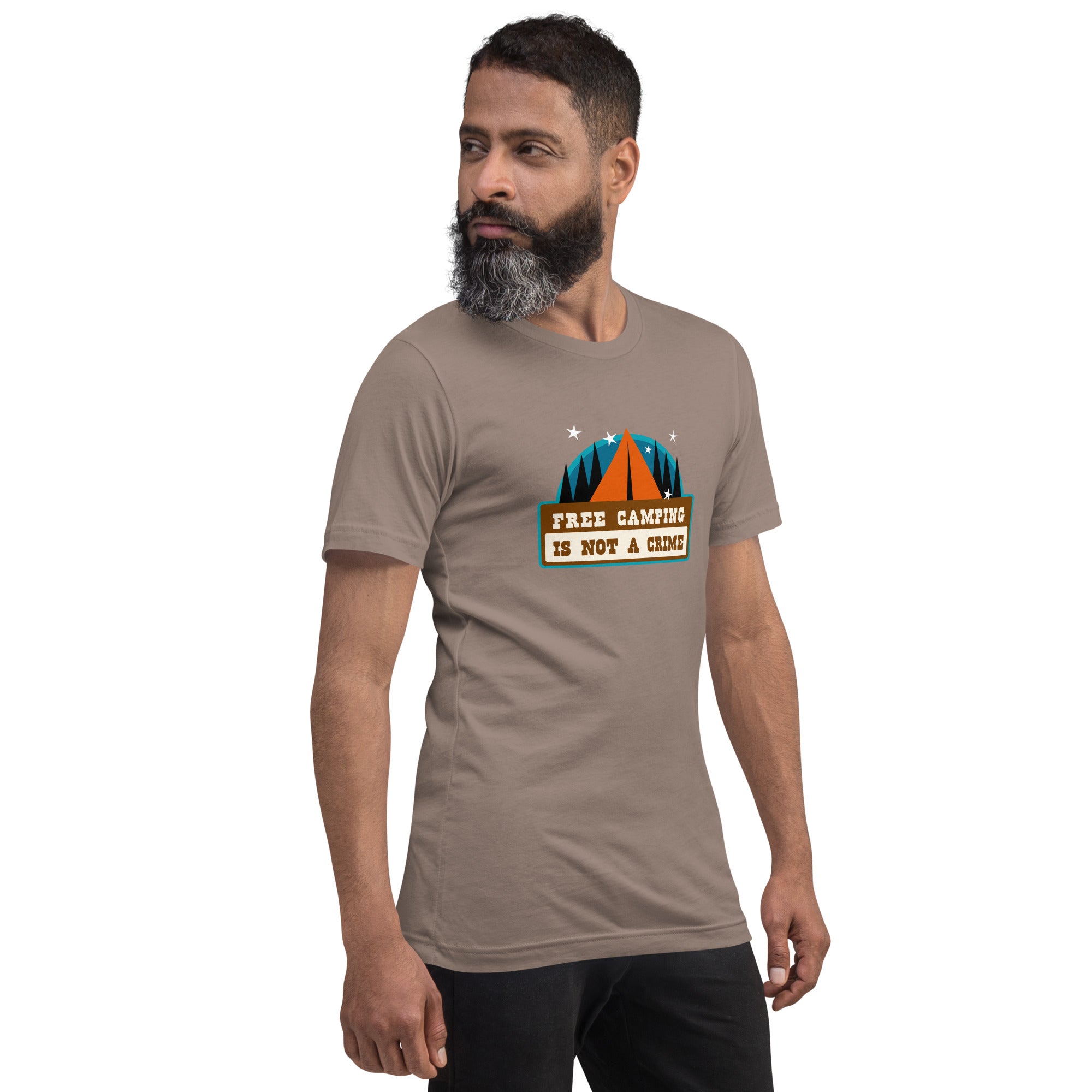 T-shirt en coton unisexe Free camping is not a crime sur couleurs foncées