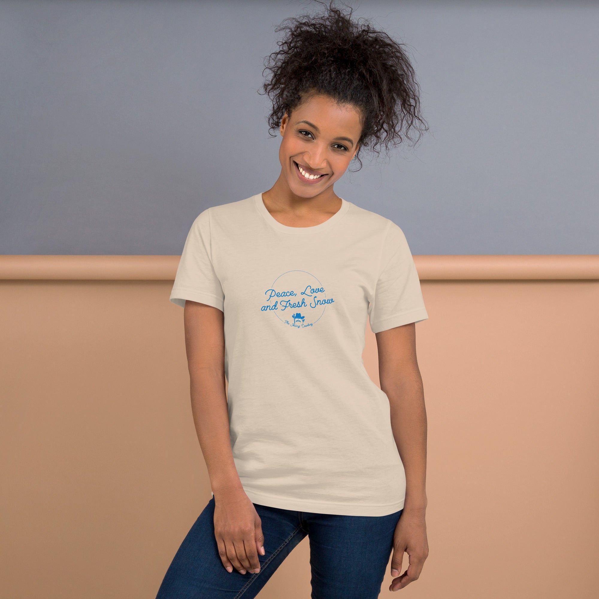 T-shirt en coton unisexe Peace, Love and Fresh Snow sur couleurs claires