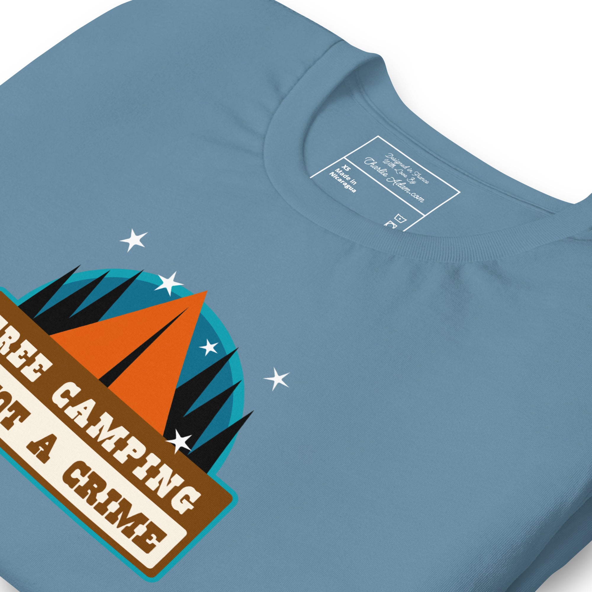 T-shirt en coton unisexe Free camping is not a crime sur couleurs foncées