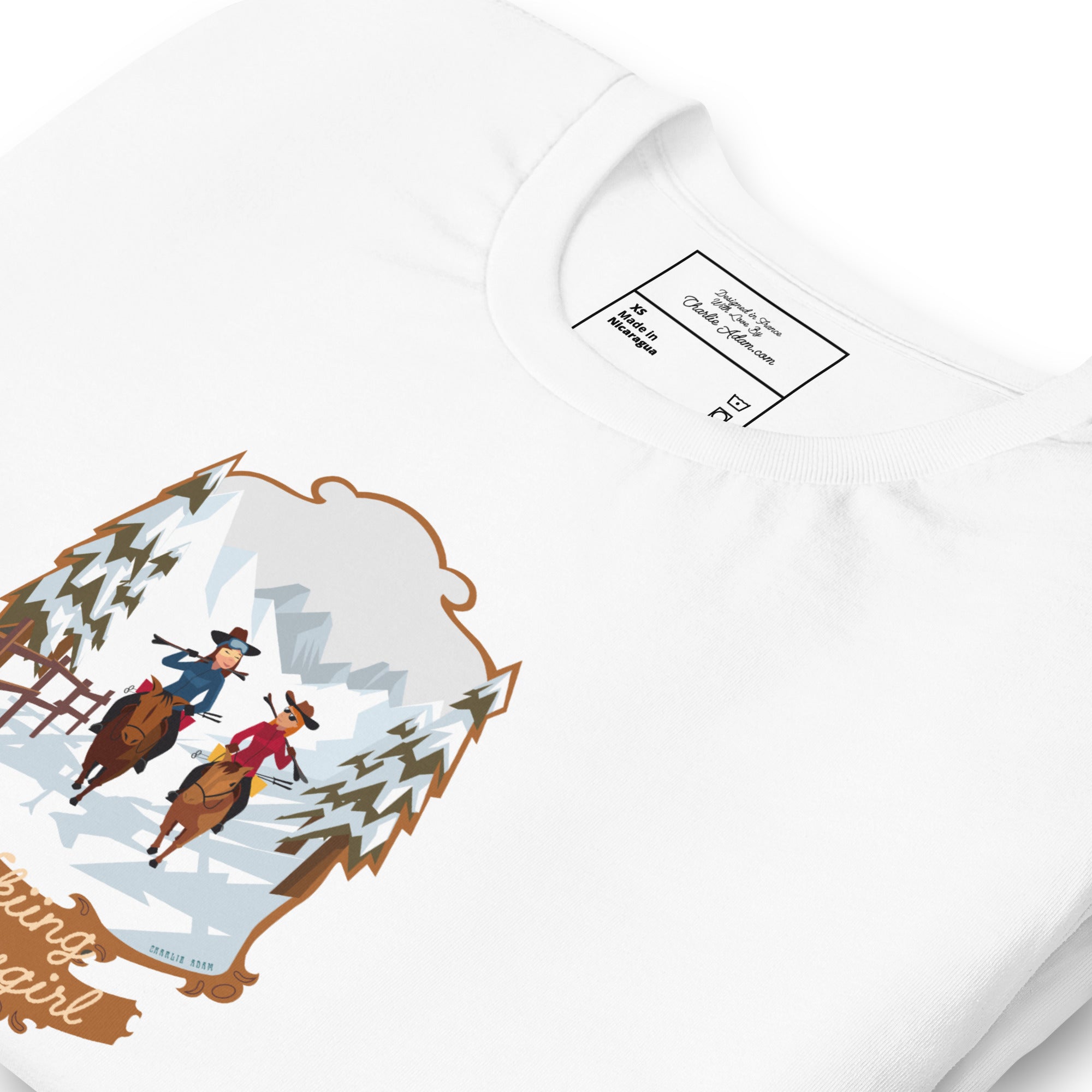 T-shirt en coton unisexe The Skiing Cowgirl sur fond clair