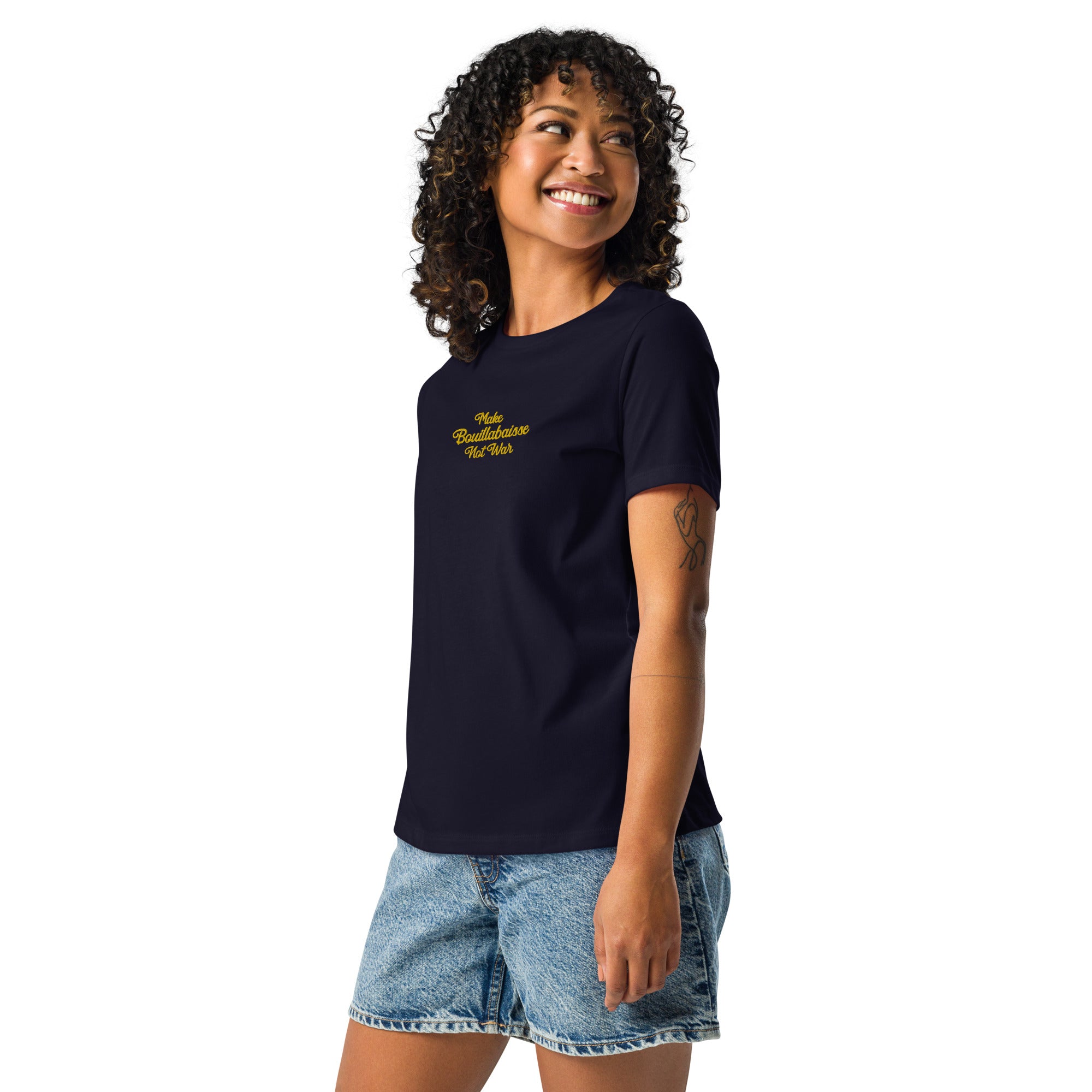 T-shirt décontracté pour femme Make Bouillabaisse Not War brodé