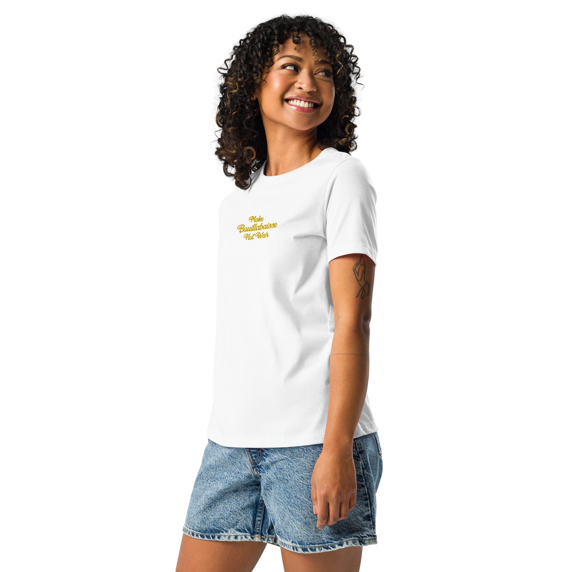 T-shirt décontracté pour femme Make Bouillabaisse Not War brodé